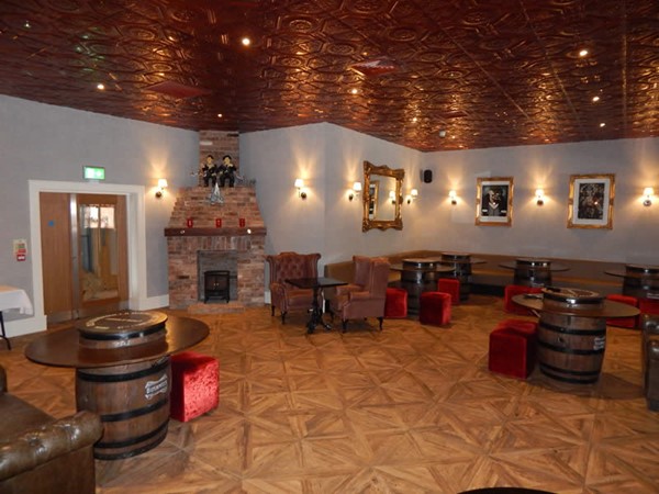 An image labelled Lounge or bar